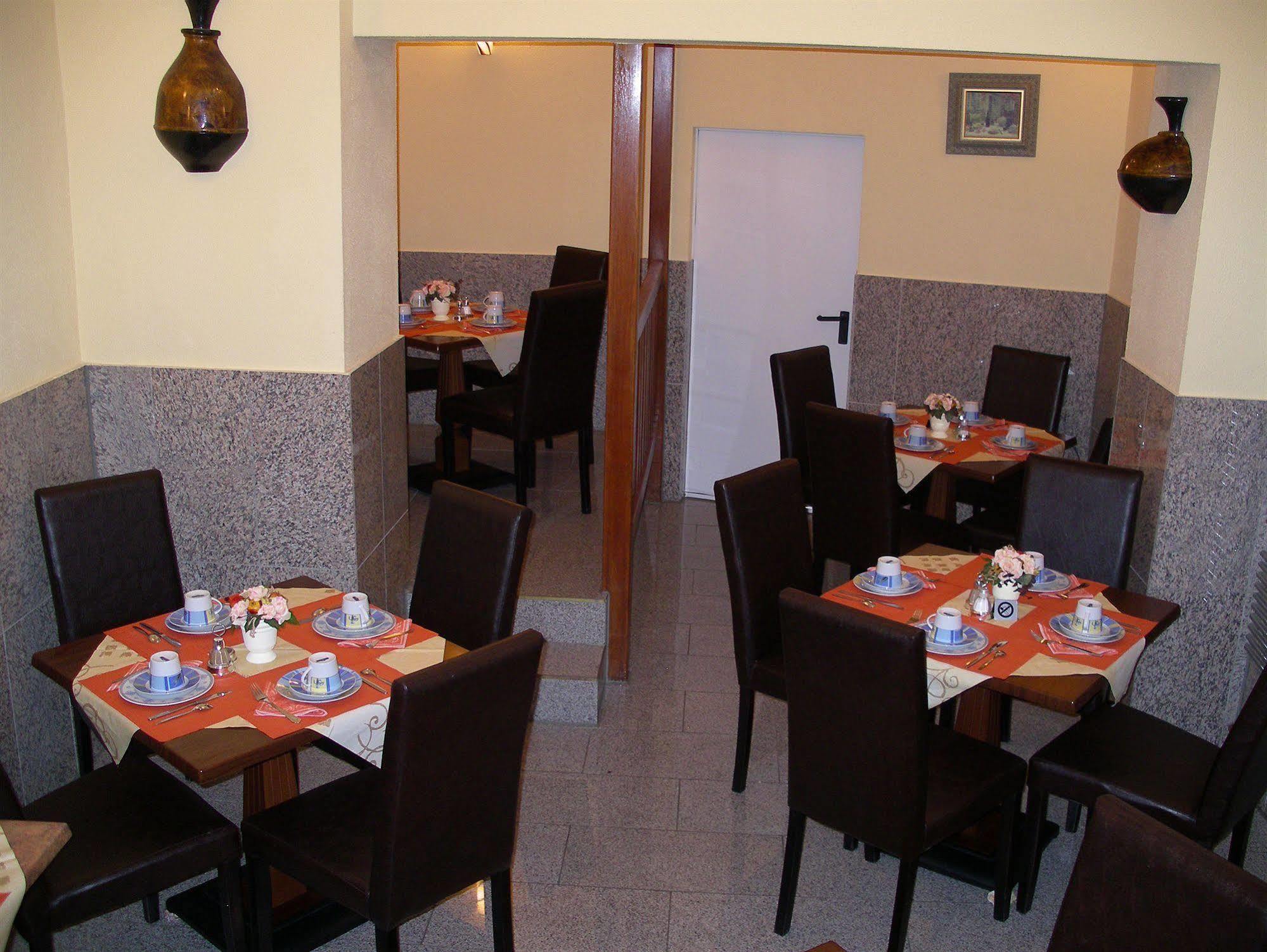 Hotel Elbe Street 34 Frankfurt am Main Luaran gambar