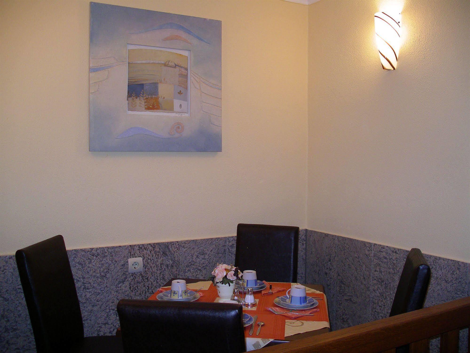 Hotel Elbe Street 34 Frankfurt am Main Luaran gambar